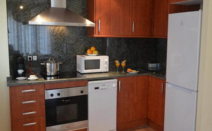 Residence Andorra Sunari Peretol, Kitchen 2